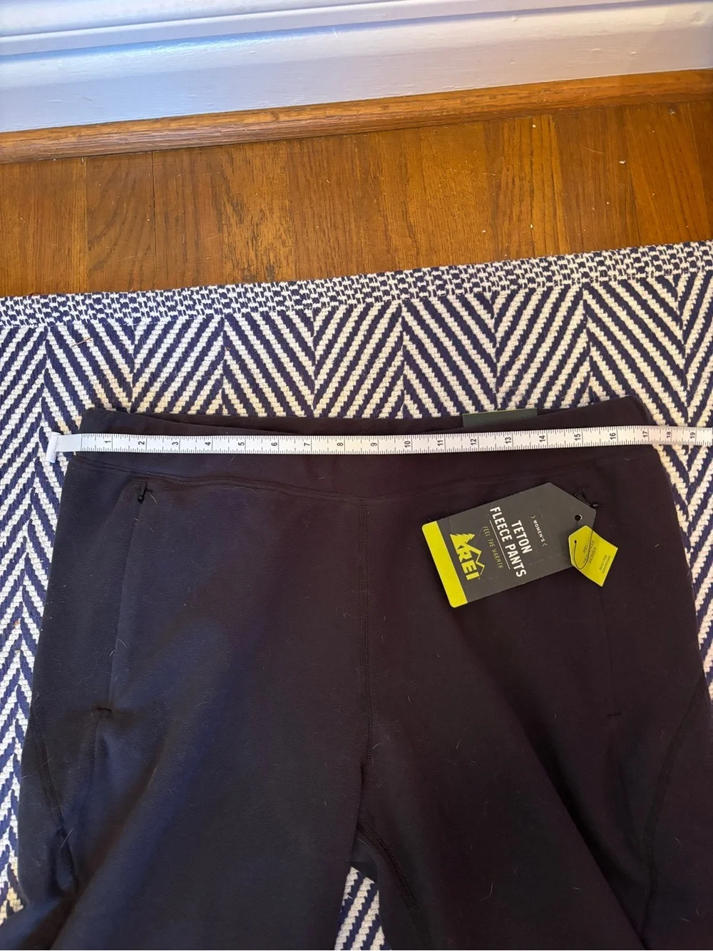 REI Dark Grey Petite Fleece Petite Pants